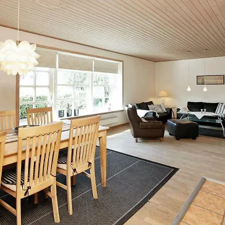 Four-Bedroom Holiday Home In Humble 4 Feriehus Rudkøbing